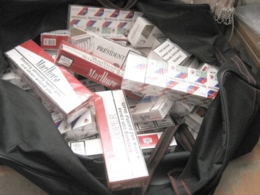Contrabandă cu ţigarete la Isaccea